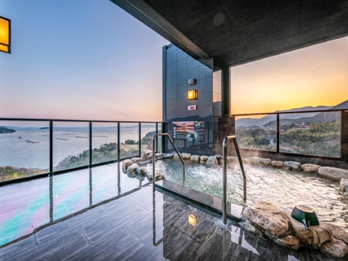 LiVEMAX RESORT Miyahama Onsen OCEAN Hatsukaichi Bagian luar foto