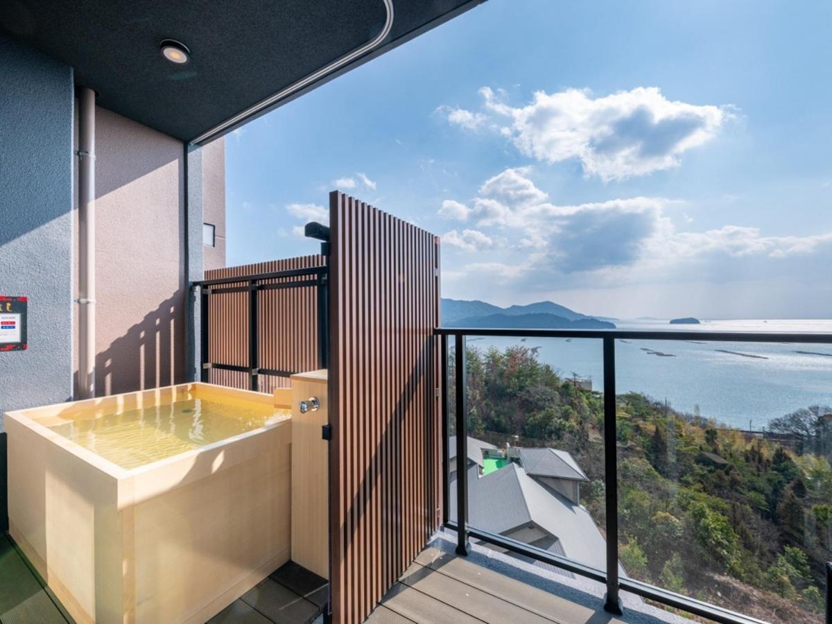 LiVEMAX RESORT Miyahama Onsen OCEAN Hatsukaichi Bagian luar foto